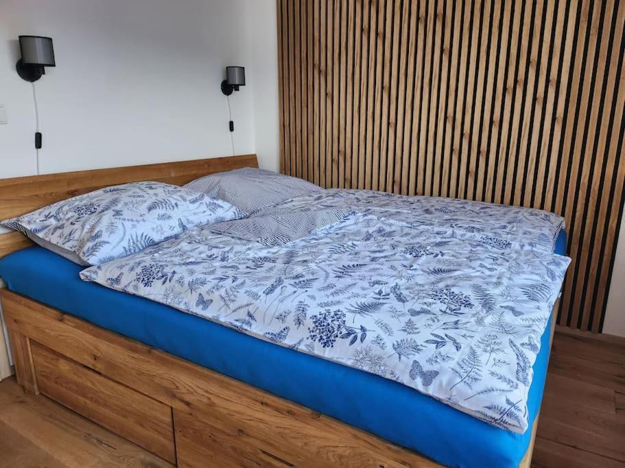 Krasny Apartman Refrino V Prirode Železná Ruda Exterior foto